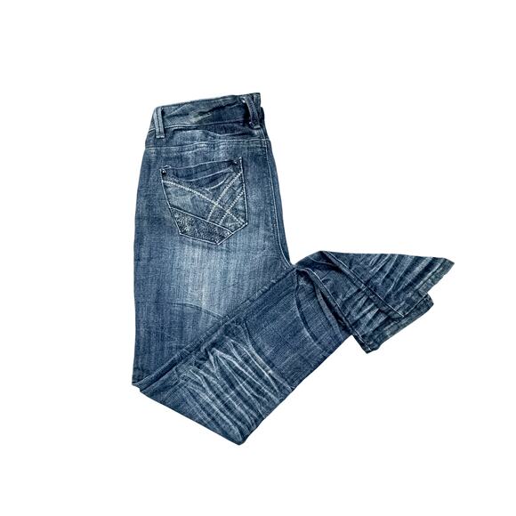 Almost Famous Women's Dark Wash Skinny Jeans - Size 7 - Picture 4 of 5